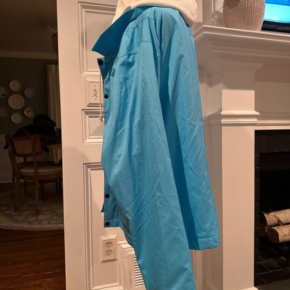 Nike Therma-FIT Standard Issue
Men's Basketball Winterized Hoodie in Blue - Picture 5 of 7